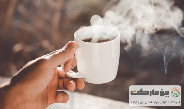 خوردن قهوه فوری